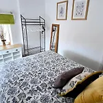 Gorgeous Two Bedroom Cottage, Pet Friendly! Snainton
