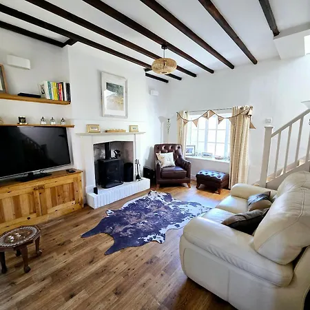 Gorgeous Two Bedroom Cottage, Pet Friendly! Casa de Férias