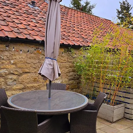 Gorgeous Two Bedroom Cottage, Pet Friendly! * Snainton